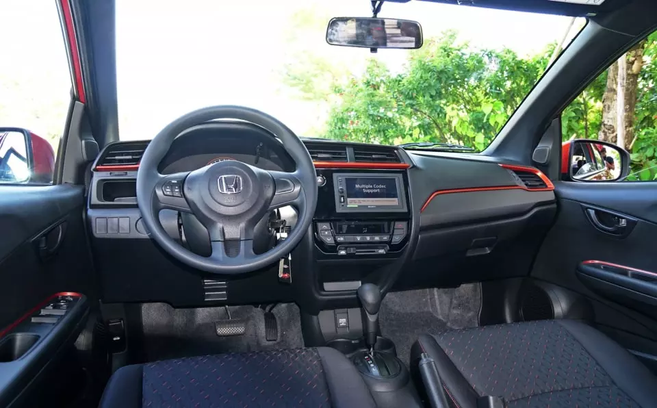 Honda-Brio-2023-1